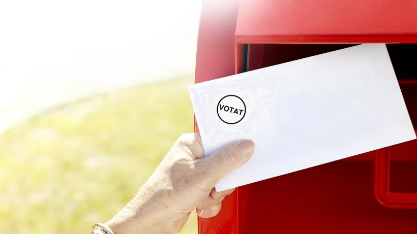 Românii din diaspora vor putea vota prin corespondenţă în ţările unde nu va fi posibilă organizarea de secţii de votare