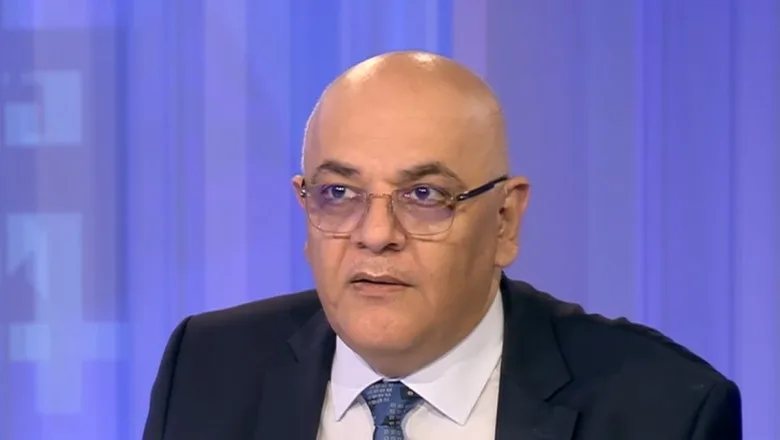 Raed Arafat: "3000-4000 de cazuri pe zi înseamnă un impact major"