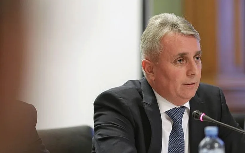 Bode, Ministrul Transporturilor:"am putea interzice taxiurile și transportul între localități"