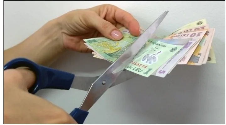 Soluție. Economistul-șef BNR propune tăierea salariilor bugetarilor cu 20%