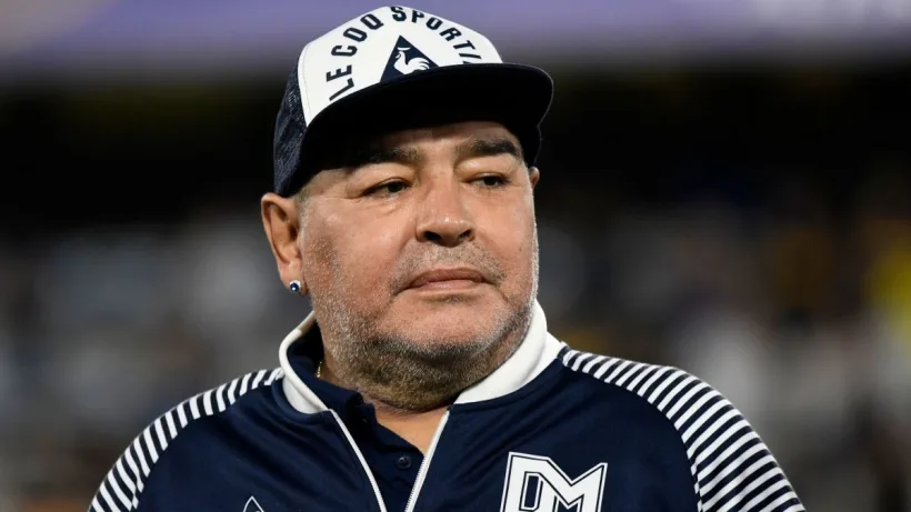 Legenda fotbalului Diego Armando Maradona a murit la 60 de ani