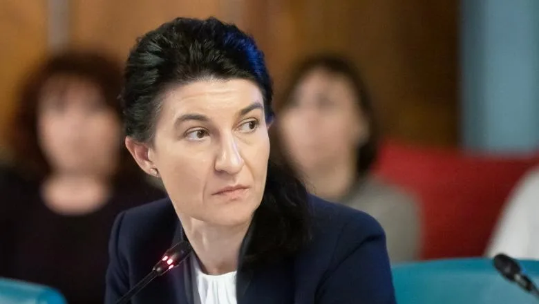 Violeta Alexandru, fost ministru al Muncii: 30-40% dintre beneficiarii de ajutoare ar putea fi integraţi în muncă