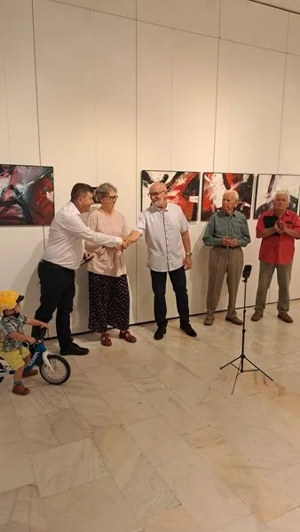 Arta ne conectează! Conexiuni!