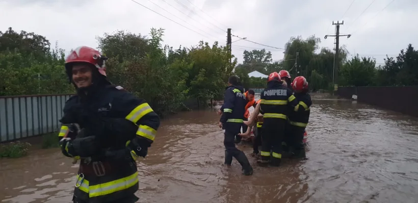 Pagubele produse de inundațiile din septembrie vor fi acoperite cu bani din Fondul European de Solidaritate