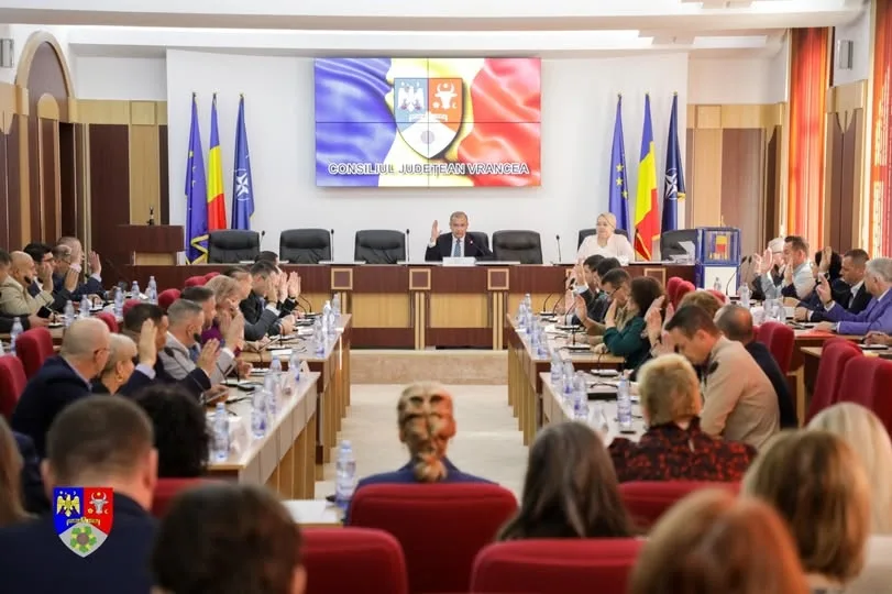 Primăriile din Vrancea au primit finanțare, de sfârșit de an, pentru copiii din județ