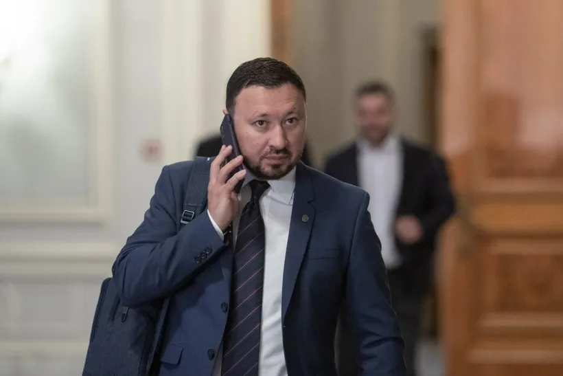 Situația din strâmtoarea Kerci, monitorizată de Ministerul Mediului din România