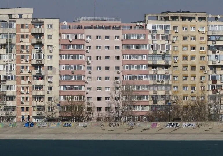 Termoenergetica anunță noi lucrări de modernizare în București. Sute de blocuri, fără apă caldă și căldură