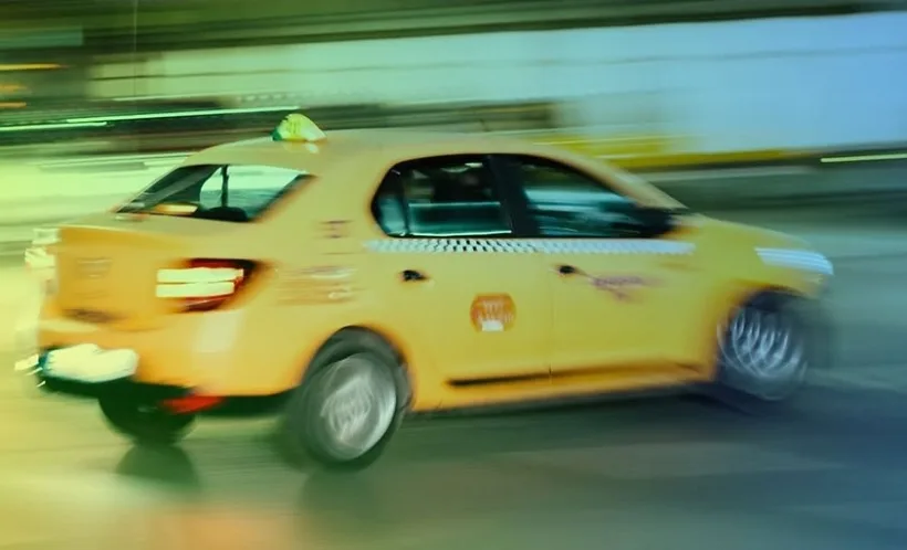 A început eliberarea autorizațiilor de transport persoane în regim de taxi în Capitală