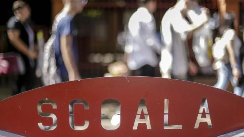În România sunt 48 de mii de învățători care educă aproape 950 de mii de elevi