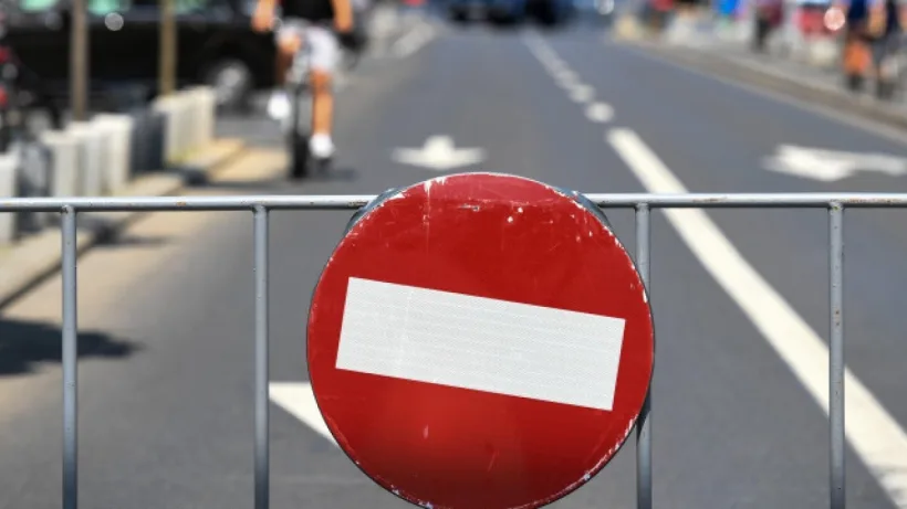 Camioanele nu vor putea circula pe o serie de sectoare de drum