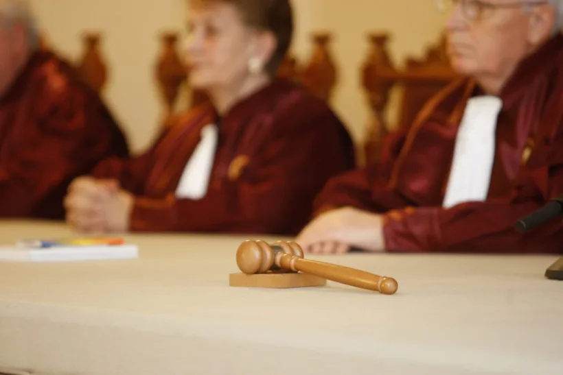 Prelungirea stării de alertă ajunge la CCR
