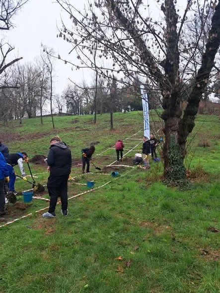 Continuăm plantările în parcurile administrate de Primăria Capitalei