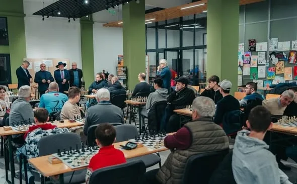 Spectacol al inteligenței la Vaslui-Turneul Aniversar de șah „Sergent Major”!