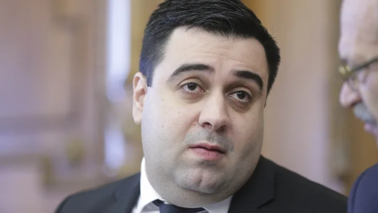 Răzvan Cuc și un om de afaceri, trimiși în judecată de DNA pentru mită la RAR