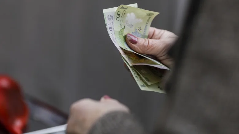 Calendar dat peste cap? Ajutoarele pentru pensionari ar putea întârzia după sesizarea bugetului la CCR
