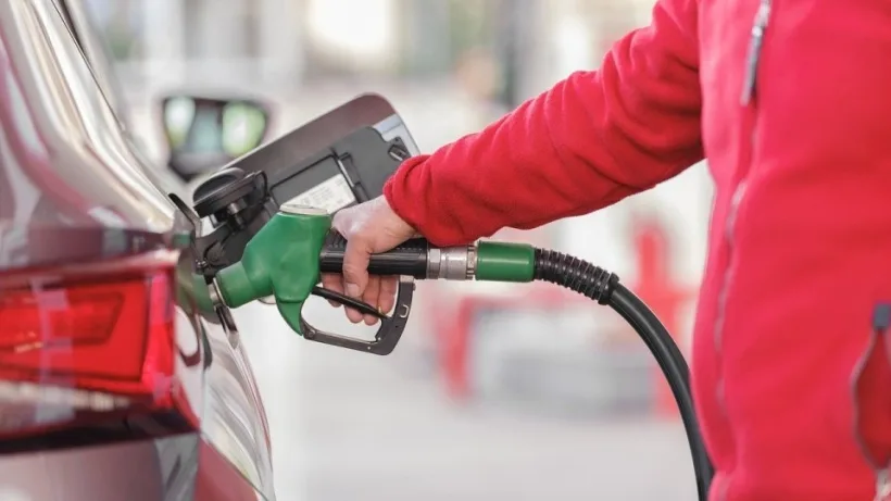 Guvernul intervine pe piața carburanților. Nicușor Dan: „Vom vedea impactul în piață”