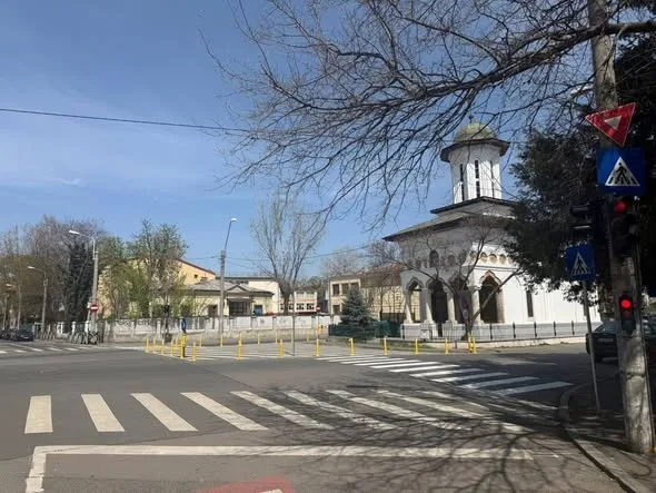 Suntem atenți la cererile care vin din partea dumnevoastră
