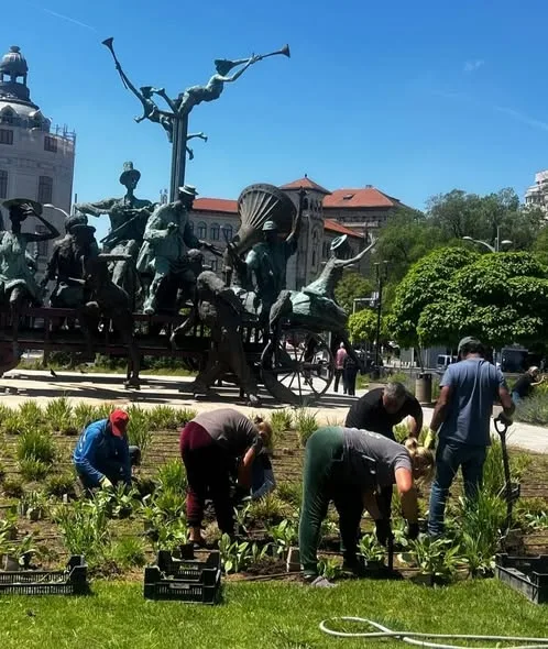 Se refac spațiile verzi din București