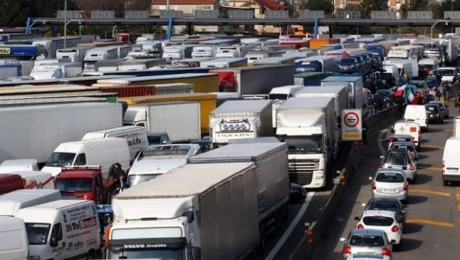 Piața internă și transportul rutier în UE afectate de prevederi europene discriminatorii
