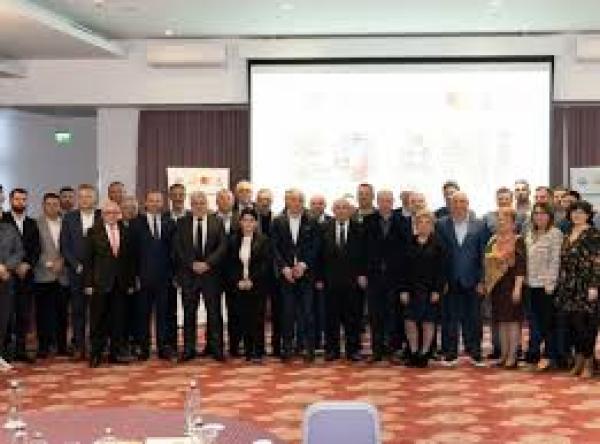 Schimb de experiență la Buzău a reprezentanților APR