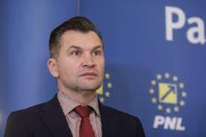 Lider liberal: S-au băgat toți în acest cor de strigături, ură și violență, de la un capăt la altul al opoziției de la AUR până la USR