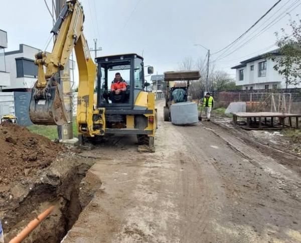 Stadiul lucrărilor de apă și canalizare &icirc;n zona Tunari-Balotești a ajuns la 65%