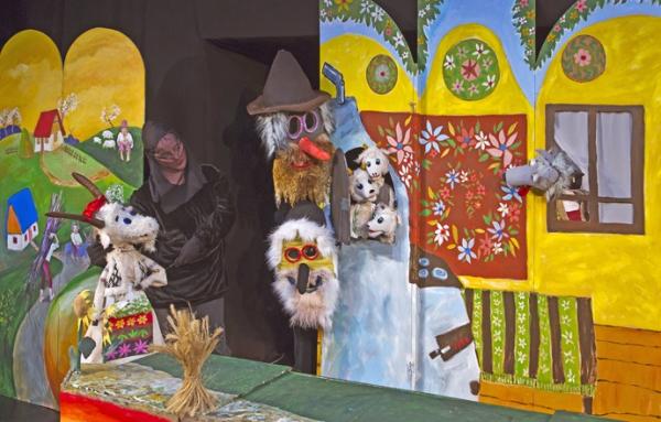 ”Capra cu Trei Iezi”, varianta ieșeană, ajunge (și) la  Copenhaga