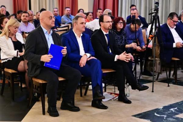Sistem modern și transparent de monitorizare a calității aerului &icirc;n Prahova