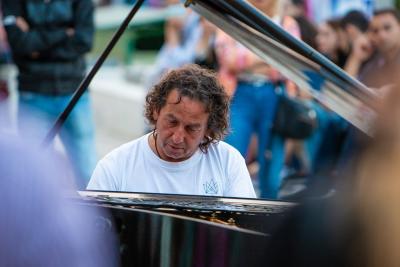Cea de-a 11-a ediţie a turneului &bdquo;Pianul călător&rdquo; al lui Horia Mihail &icirc;ncepe pe 11 iunie