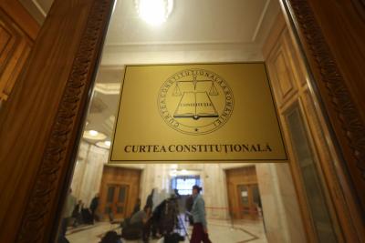 CCR a respins proiectul pensiilor speciale pe motive procedurale; Nicușor Dan promite o nouă lege