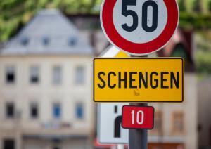 MAI anunță încheierea unui acord politic cu ministerele omoloage din Austria și Bulgaria pentru extinderea Schengen