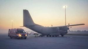 Misiune umanitară a Forțelor Aeriene Române: Patru pacienți COVID, transportați din București la spitale din Moldova