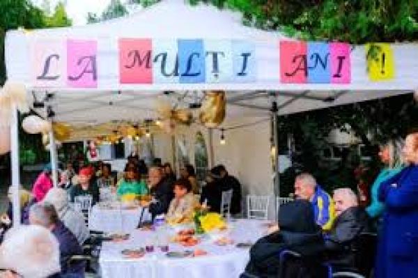 Ziua v&acirc;rstnicilor, sărbătorită cu bucurie la căminul Șansa din Satu Mare