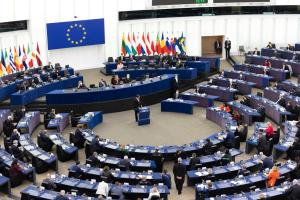 Problema copiilor românilor plecați în străinătate, dezbătută în PE de Salvați Copiii și  europarlamentarul Victor Negrescu