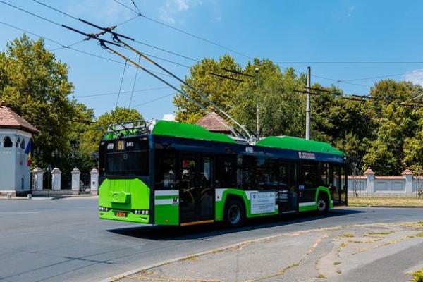 100 de troleibuze Solaris circulă din noiembrie în Capitală