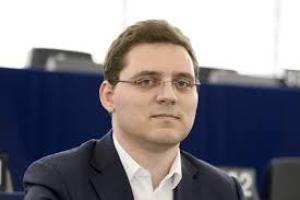 Europarlamentar român: Mai puțină gâlceavă politică, mai puțină dramă și mai multe soluții