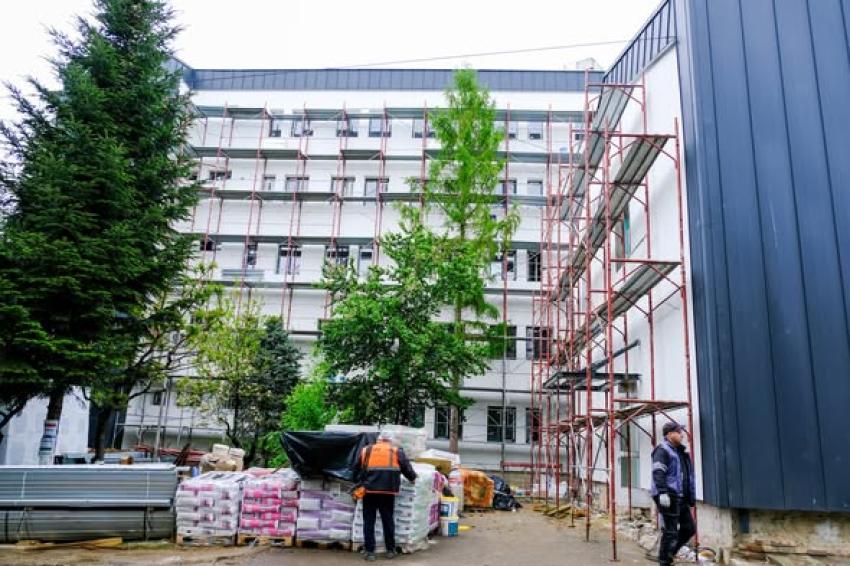 Modernizarea Spitalului Orășenesc Negrești-Oaș este tot mai aproape de finalizare