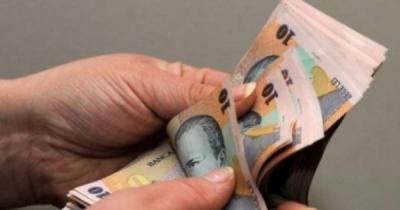 Premierul Ilie Bolojan taie fondurile pentru bursele elevilor