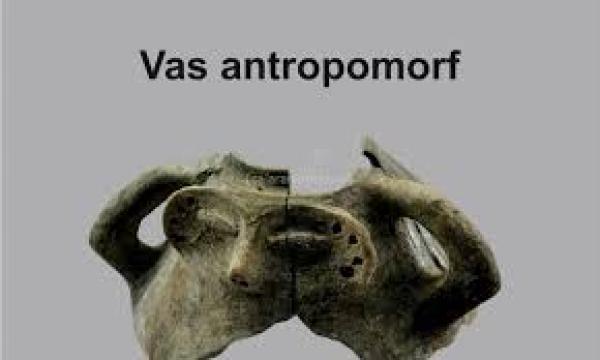 &rdquo;Exponatul lunii&rdquo; &icirc;n octombrie, la MUZEUL DUNĂRII DE JOS din CĂLĂRAȘI - vasul antropomorf