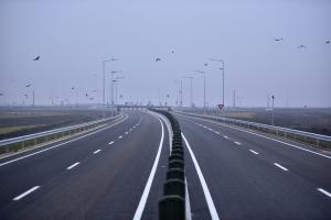 Guvernul a aprobat contractul de finanțare cu BEI, în valoare de 200 de milioane de lei, pentru o nouă secțiune a autostrăzii A3
