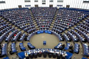 Inițiativă USR: Parlamentul ar putea limita numărul zilnic de ore de curs la facultate