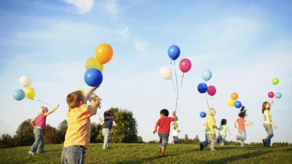 Copilăria trebuie celebrată la orice vârstă. La mulți ani copiilor din întreaga lume!
