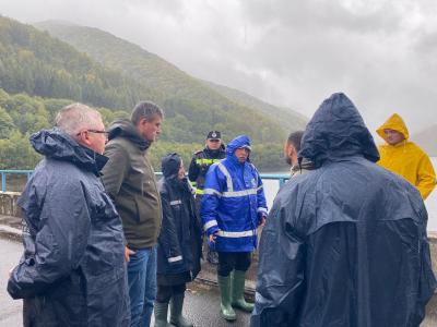 Autoritățile rom&acirc;ne construiesc diguri pentru a proteja zonele vulnerabile de-a lungul Dunării,