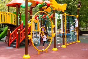 Alte patru locuri de joacă funcționale, în București