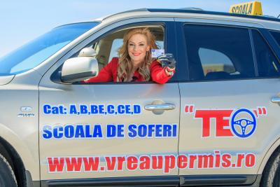 Școala de șoferi. C&acirc;t durează pregătirea, ce &icirc;nveți la cursuri?