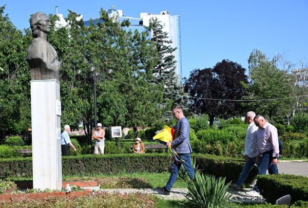 Comemorare Eminescu &icirc;n centrul Ploieștilor