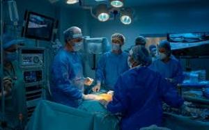 Intervenții chirurgicale pro bono la o mare clinică privată din Cluj-Napoca