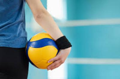 Un turneu internațional de volei pe plajă se desfășoară &icirc;n centrul orașului Galați