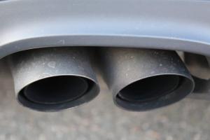 Ministrul de Finanțe anunță când ar putea să fie introdusă taxa auto pentru mașinile poluante