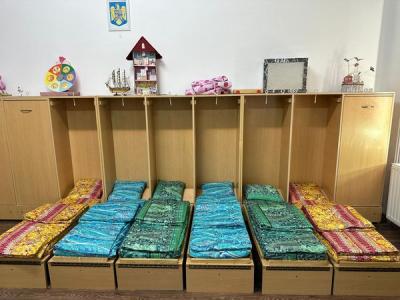 Noutăți pentru grădinițele și creșele din Tg.Mureș: lenjerie nouă și colorată pentru pătuțuri!